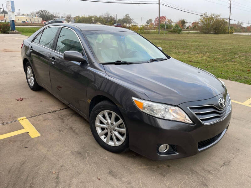 2011 Toyota Camry XLE photo 8