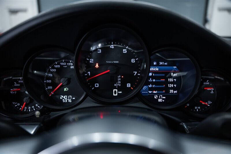 2019 Porsche 911 Carrera 4