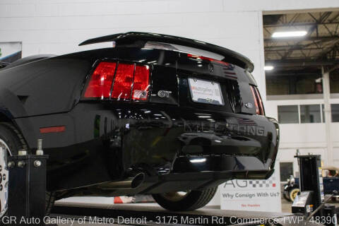 2004 Ford Mustang GT Deluxe