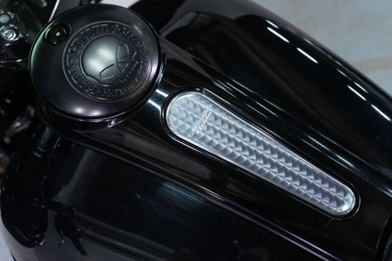 2018 Harley-Davidson Street Glide Special