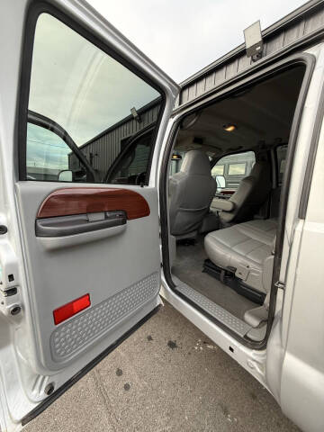 2005 Ford F-250 Super Duty Lariat