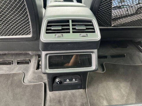 2024 Audi Q8 e-tron quattro Prestige