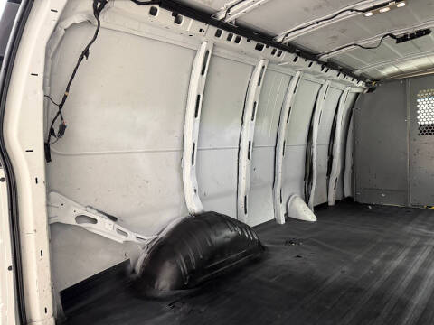 2017 Chevrolet Express 2500