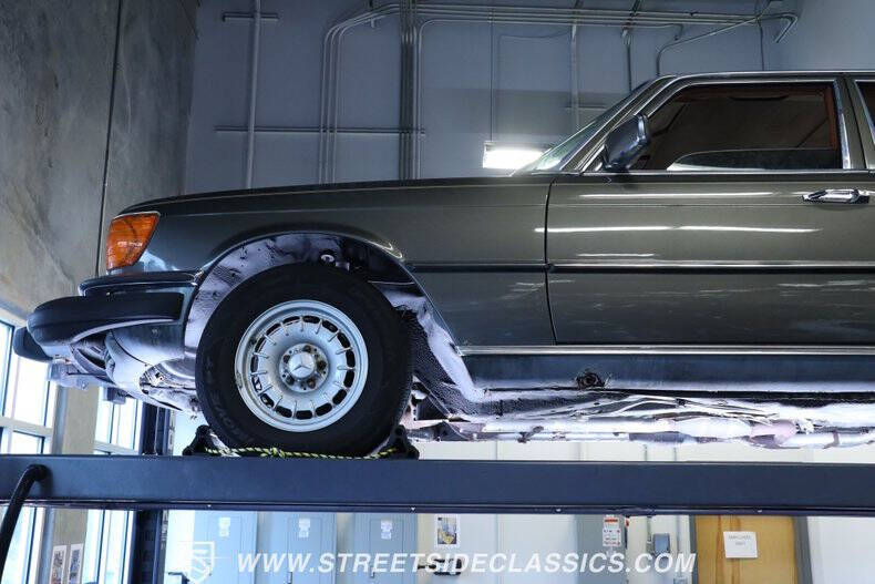 1979 Mercedes-Benz 450-Class