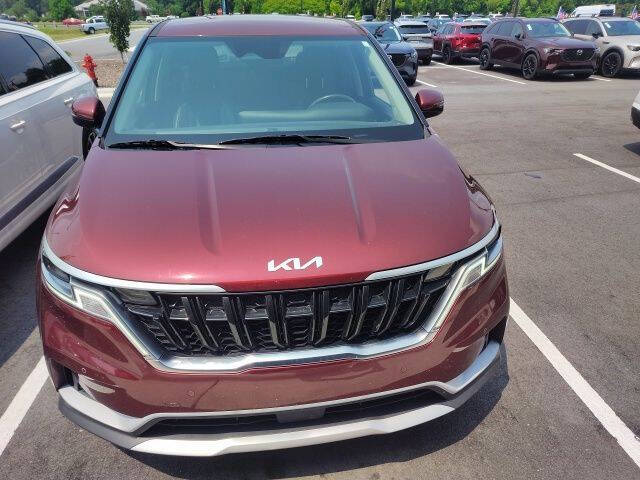 2024 Kia Carnival EX