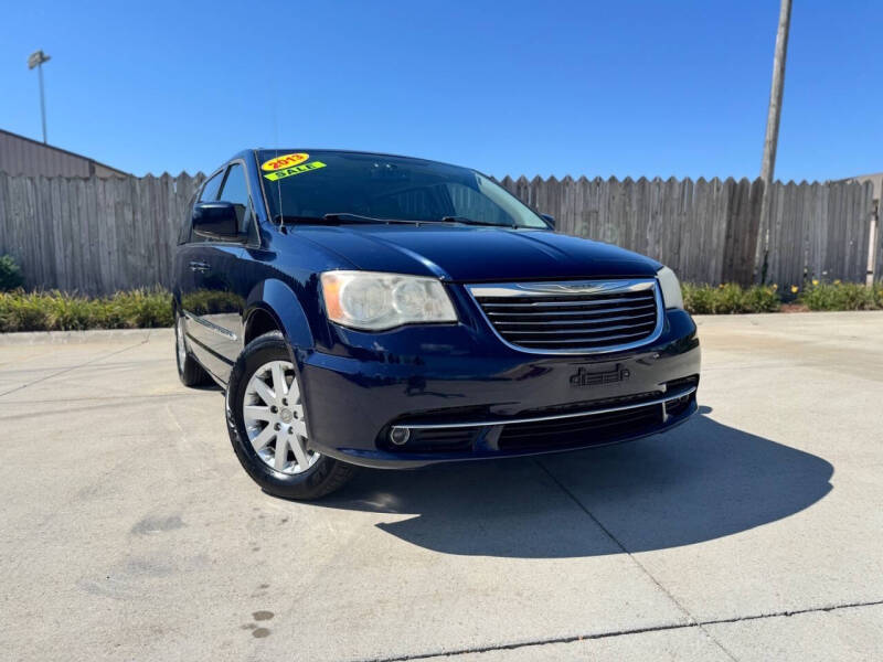 2013 Chrysler Town and Country Touring
