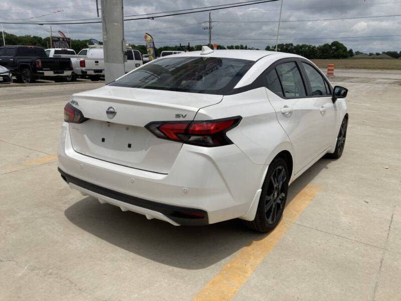 2021 Nissan Versa SV