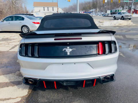 2015 Ford Mustang V6