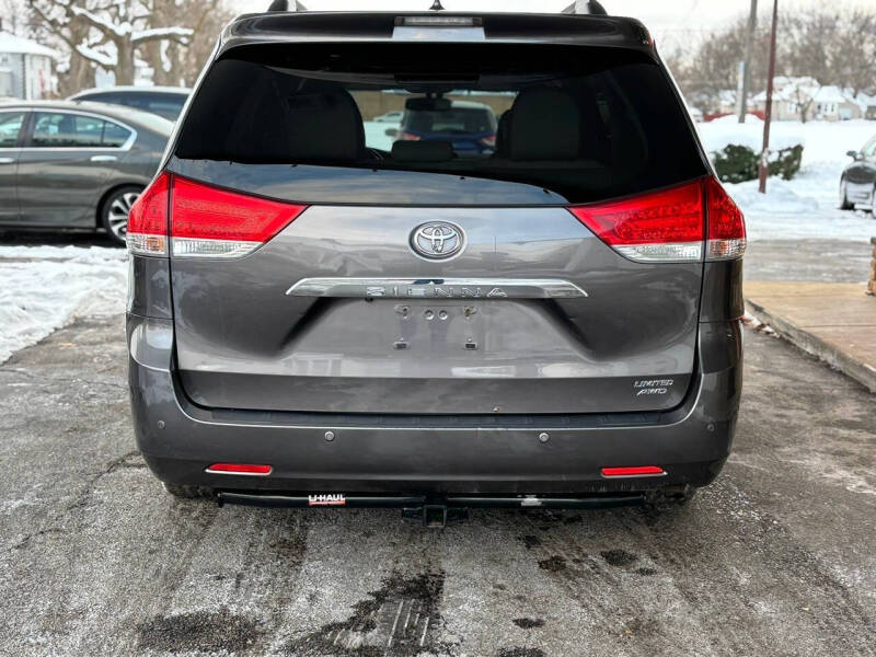 2013 Toyota Sienna Limited 7-Passenger