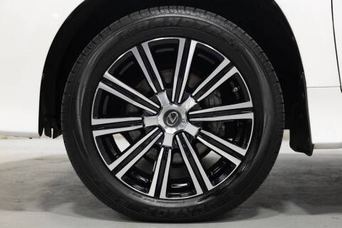 2021 Lexus LX 570 Three-Row