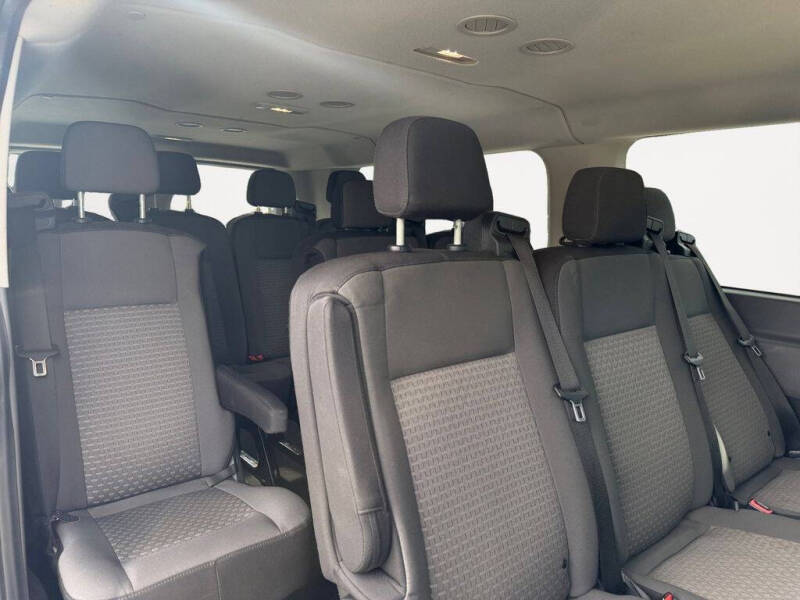 2023 Ford Transit 350 XLT