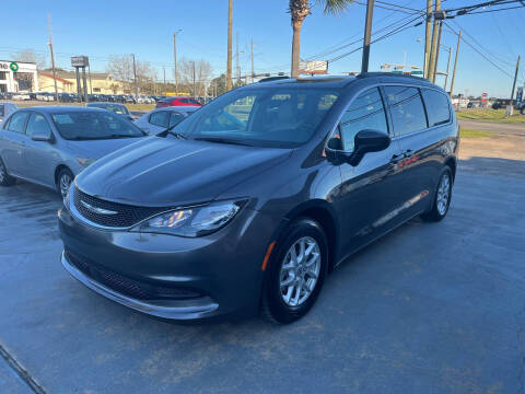 2021 Chrysler Voyager for sale at Advance Auto Wholesale in Pensacola FL