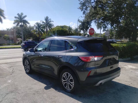 2020 Ford Escape SEL