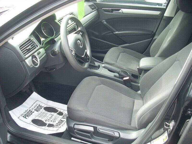 2016 Volkswagen Passat