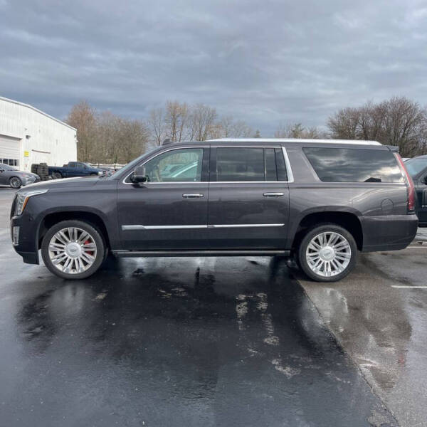 2018 Cadillac Escalade ESV Platinum