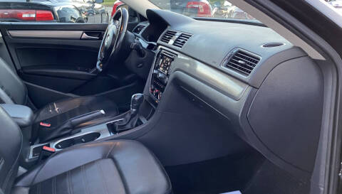 2015 Volkswagen Passat 1.8T SE