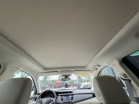 2017 Cadillac XT5 Premium Luxury