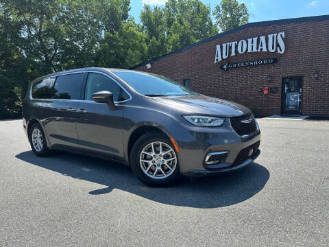2023 Chrysler Pacifica Touring L