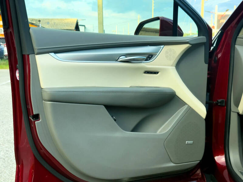 2017 Cadillac XT5 Premium Luxury