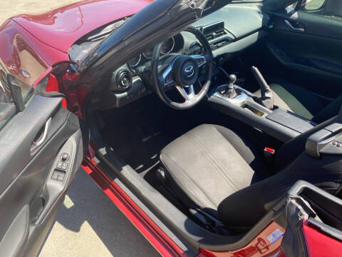 2016 Mazda MX-5 Miata Sport