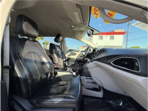 2021 Chrysler Voyager LXi