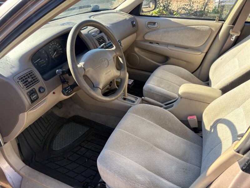 2001 Toyota Corolla LE