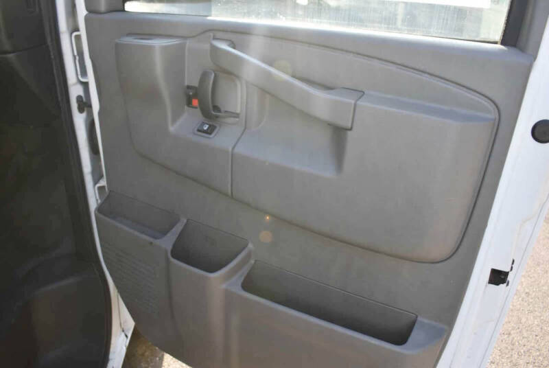 2017 GMC Savana 2500