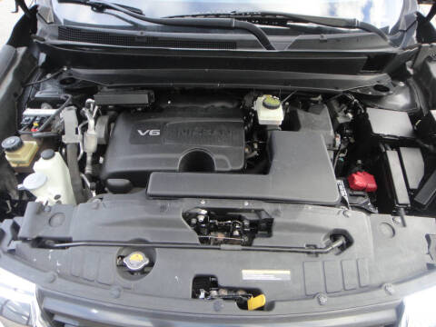 2020 Nissan Pathfinder S