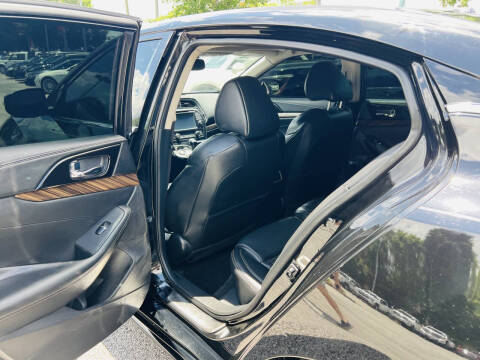 2017 Nissan Maxima Platinum