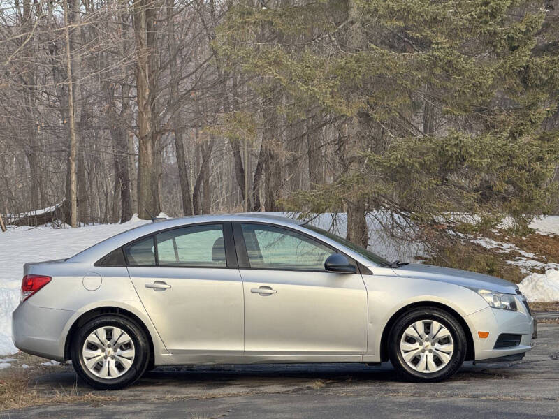 2013 Chevrolet Cruze LS Auto