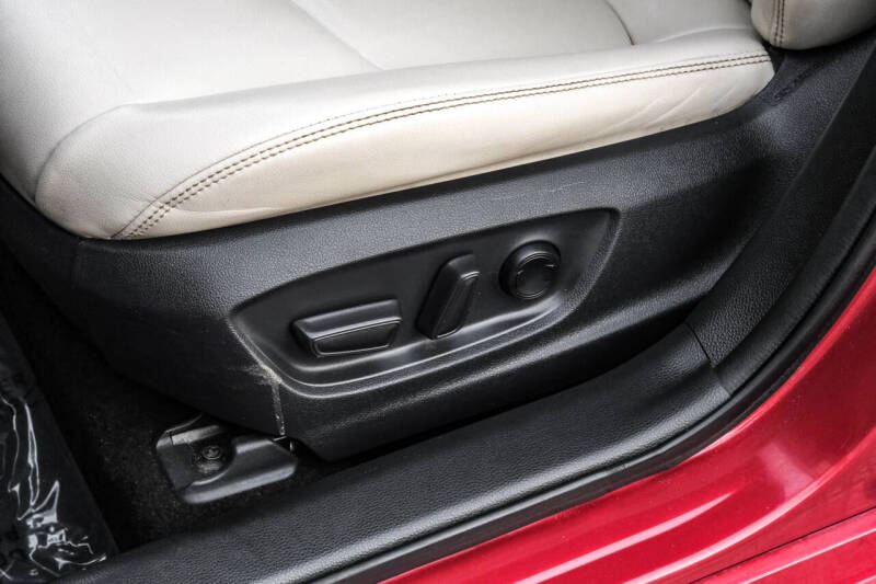 2020 Toyota Corolla XLE