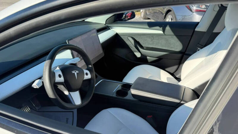 2021 Tesla Model 3 Standard Range Plus
