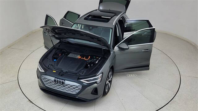 2024 Audi Q8 e-tron quattro Premium