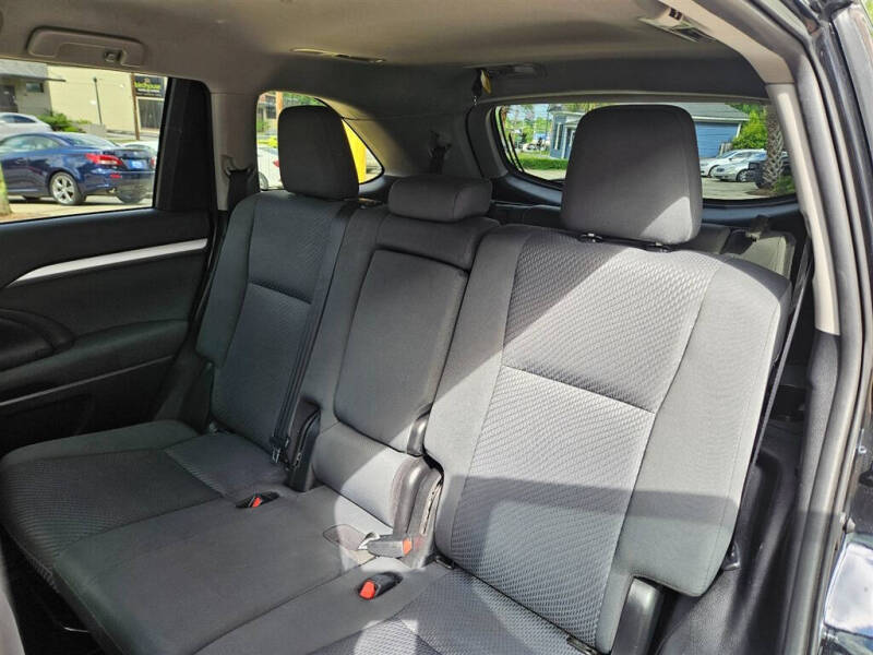 2019 Toyota Highlander LE Plus