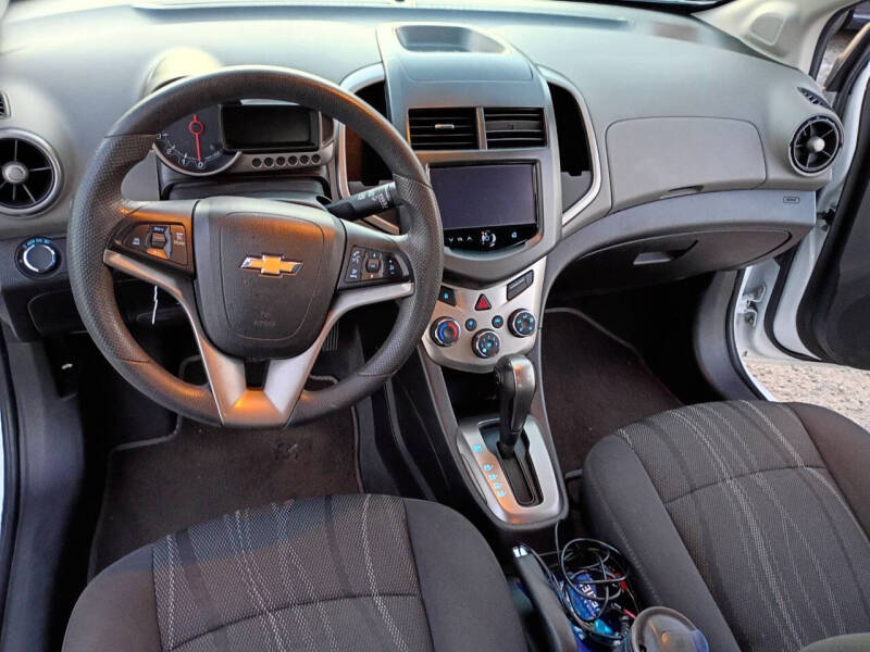 2016 Chevrolet Sonic LT Auto