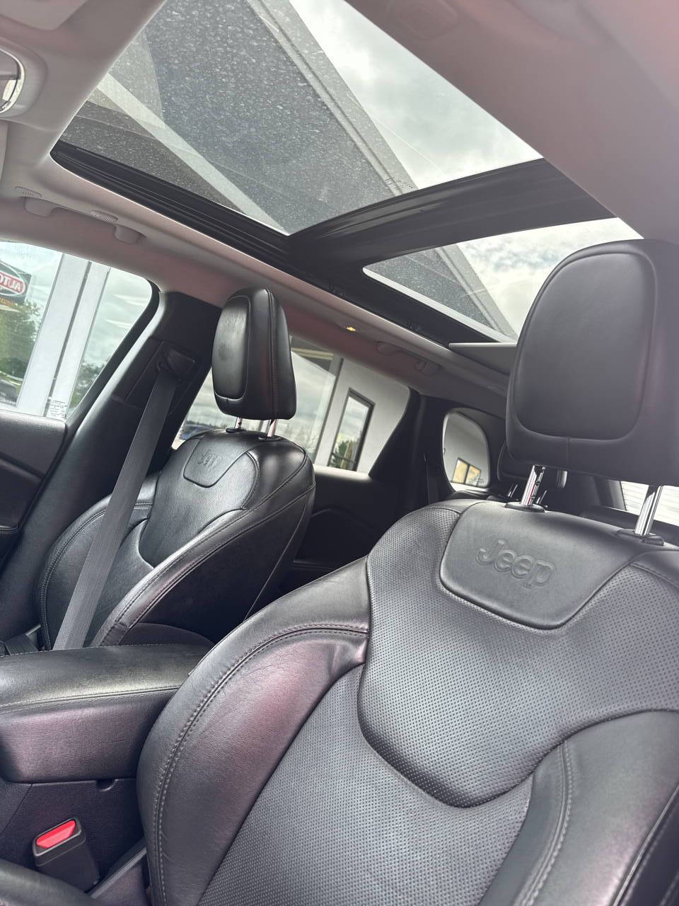 used 2020 Jeep Cherokee car, priced at $19,499