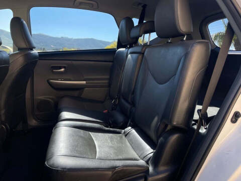 2012 Toyota Prius v Five