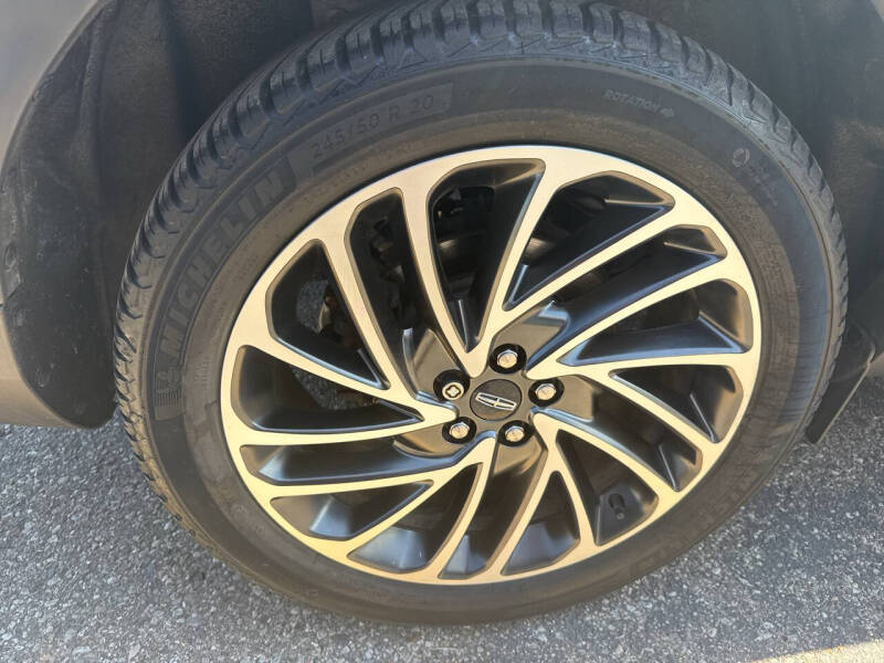 2020 Lincoln Nautilus Reserve