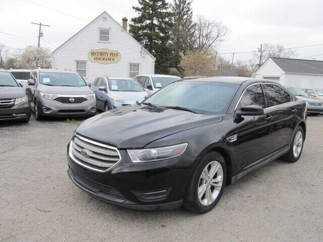 Used 2017 Ford Taurus SEL with VIN 1FAHP2E88HG120744 for sale in Hilliard, OH