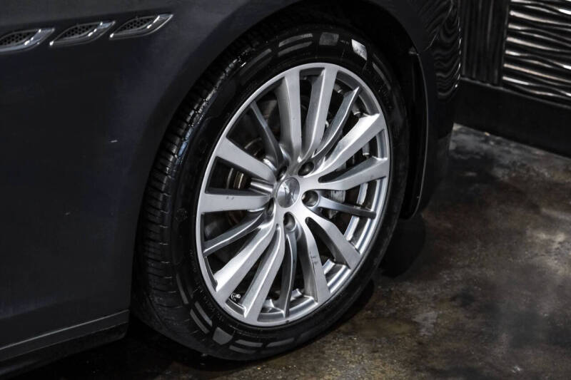 2016 Maserati Ghibli