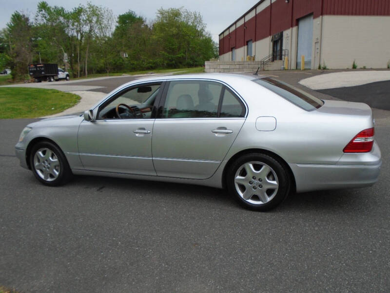 2004 Lexus LS 430