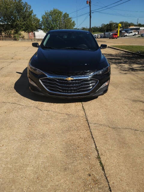 2019 Chevrolet Malibu for sale at Spencers Auto Plex in Tupelo, MS