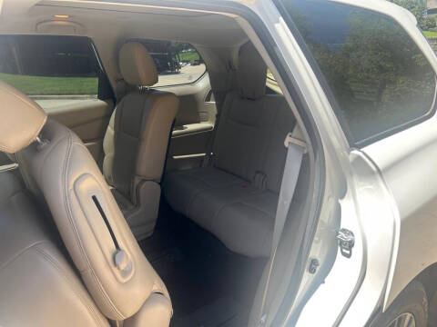 2017 Nissan Pathfinder Platinum