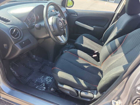 2013 Mazda MAZDA2 Touring