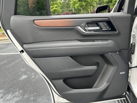 2025 GMC Yukon Denali