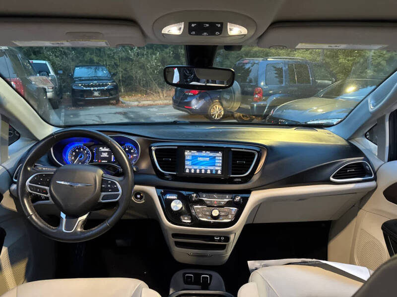 2019 Chrysler Pacifica Touring L