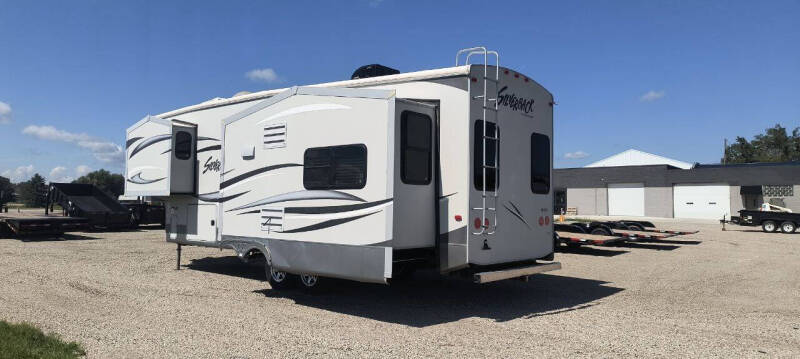 2013 Forest River Cedar Creek Silverback 29RE