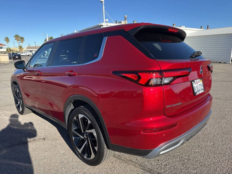 2023 Mitsubishi Outlander SE