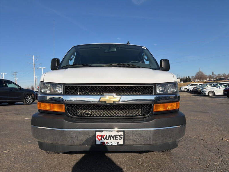2024 Chevrolet Express LS 3500