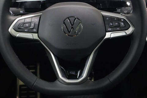 2026 Volkswagen Atlas Cross Sport SEL R-Line Black 4Motion